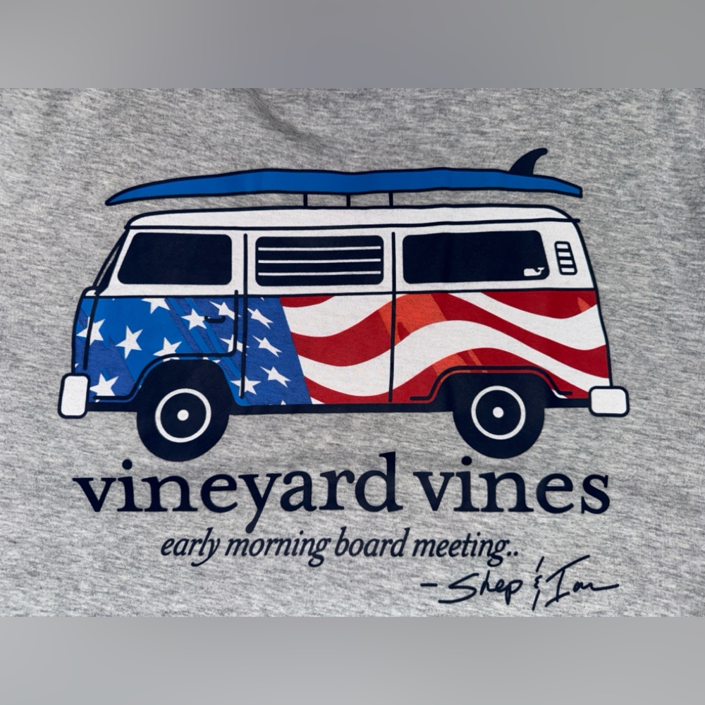 Vineyard vines, men’s size large never worn